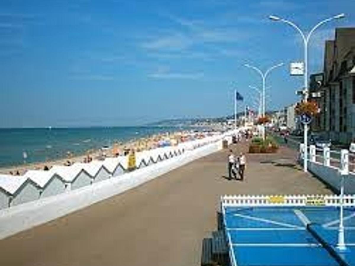Appartement 2 Pieces Centre De Villers-Sur-Mer Avec Parking - Fr-1-712-40 Bagian luar foto